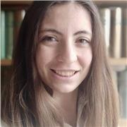 Etudiante en Master 2 de Philosophie et Master 1 de Management International
